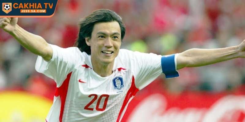 Cầu Thủ Hàn Quốc Nổi Tiếng - Những Ngôi Sao Bóng Đá Xứ Kim Chi 2 Huyền thoại phòng ngự, biểu tượng World Cup 2002